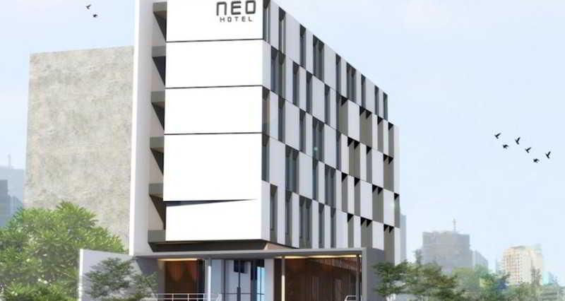 Neo Hotel Tendean Jakarta By Aston Exterior foto