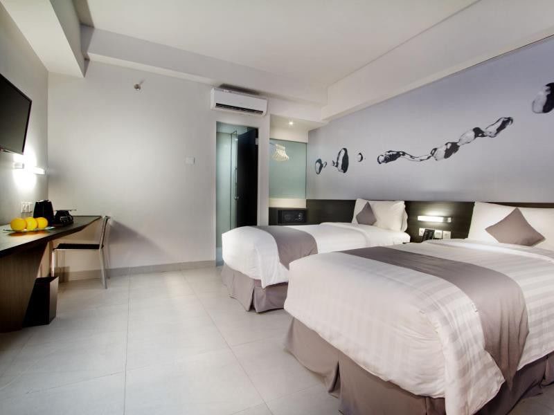 Neo Hotel Tendean Jakarta By Aston Exterior foto